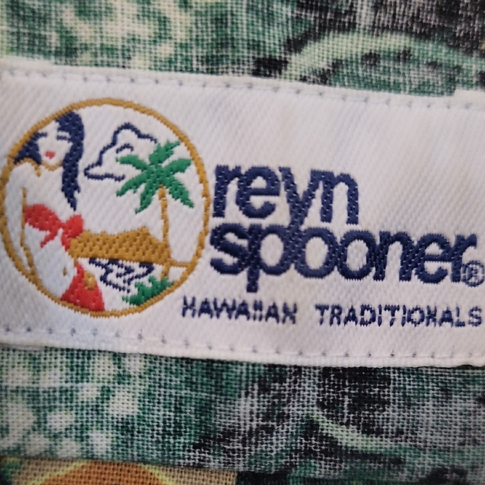 Reyn Spooner Green and Tan Casual Button Down Shirt with Tropical Print - Picture 2 of 6